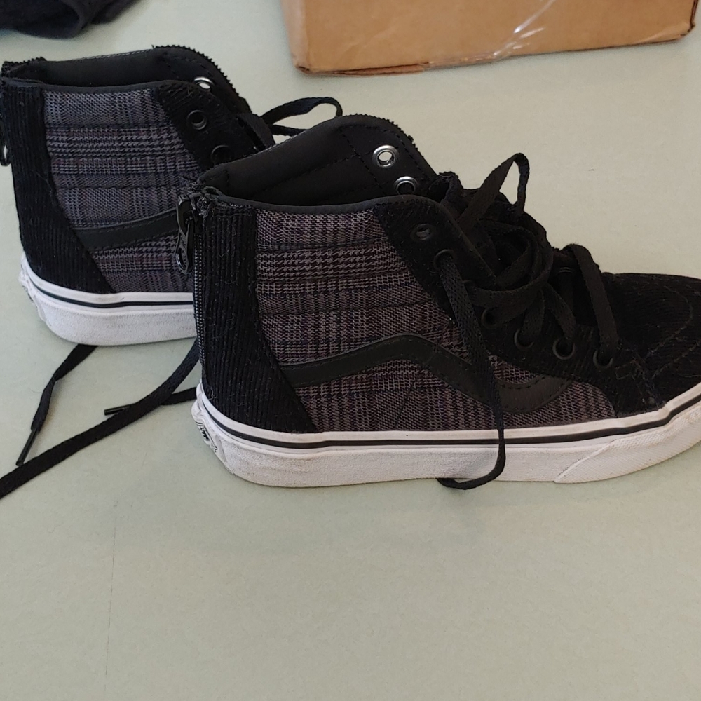 Vans gray and black plaid high top